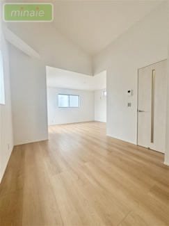 【居間・リビング】 | WIクローク付き　全6棟　1号棟　新井