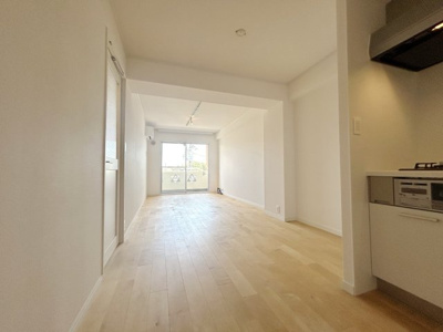 【居間・リビング】 | あさかヴィレッジパティオ棟 | ゆったりとしたリビングです