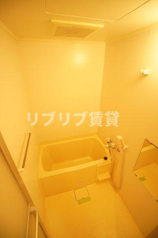 メゾン・ド・ヴィレ千葉中央の浴室