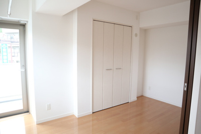 【洋室】 | ラフレ東川口