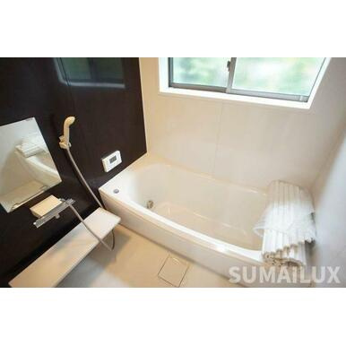 国府４丁目貸家の浴室