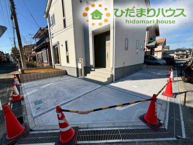 嵐山町志賀　第2　新築一戸建て　リーブルガーデン　01の駐車場|カースペース3台分完備！
お買い物帰りの重い荷物の運び出しも、玄関までの距離が近いため負担が少なくて済みます。
