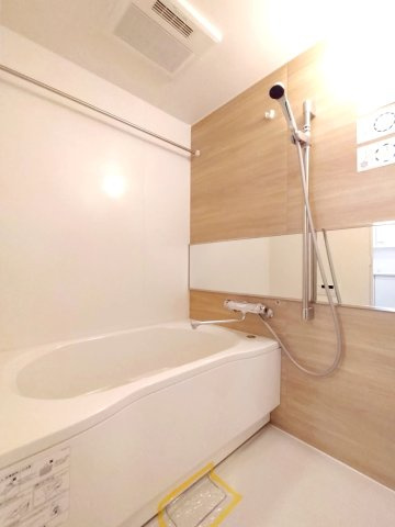 サニークレスト湘南八景2の浴室