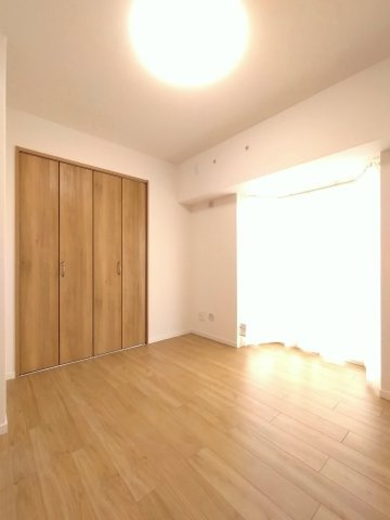 サニークレスト湘南八景2の洋室