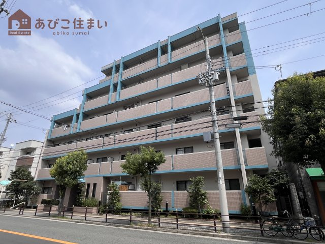 ベルメイト長居の外観