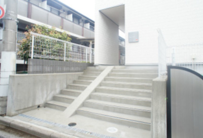 【エントランス】 | リブリ・リヴェール浦和B