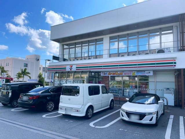 ベアーズコート桑江Ⅲ　4階の周辺|セブン-イレブン 北谷伊平店まで徒歩4分(約300m)