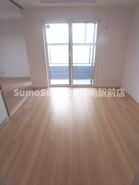 エスペランサ西難波の居間・リビング|ゆったりとした居間です