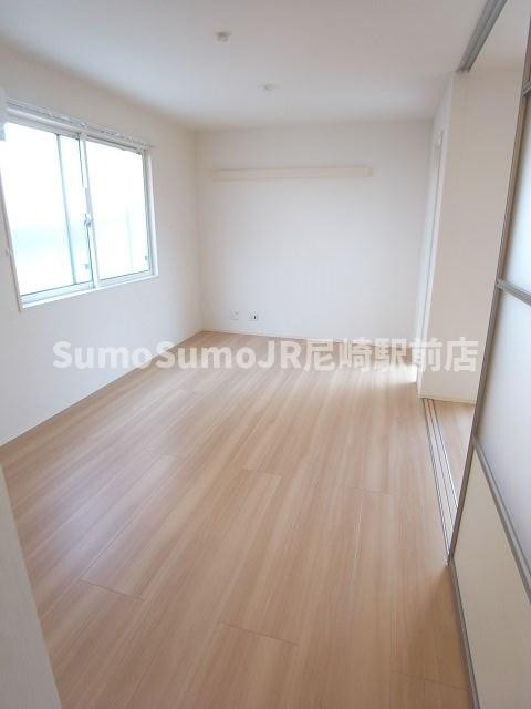 エスペランサ西難波の寝室|開放的な寝室です