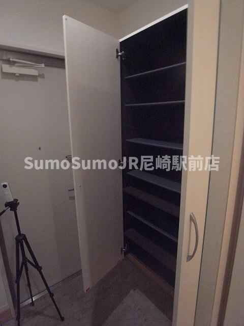 エスペランサ西難波の収納|便利な収納スペースです