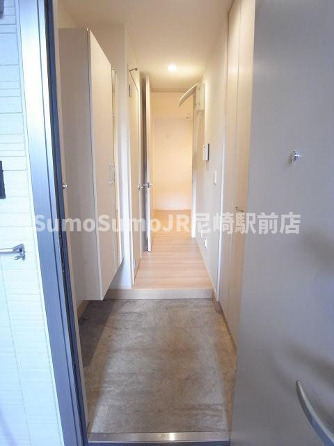 エスペランサ西難波の玄関|シンプルで使いやすい玄関です