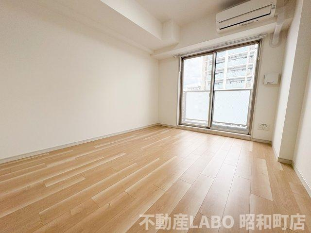 グランカーサ天王寺EASTの洋室