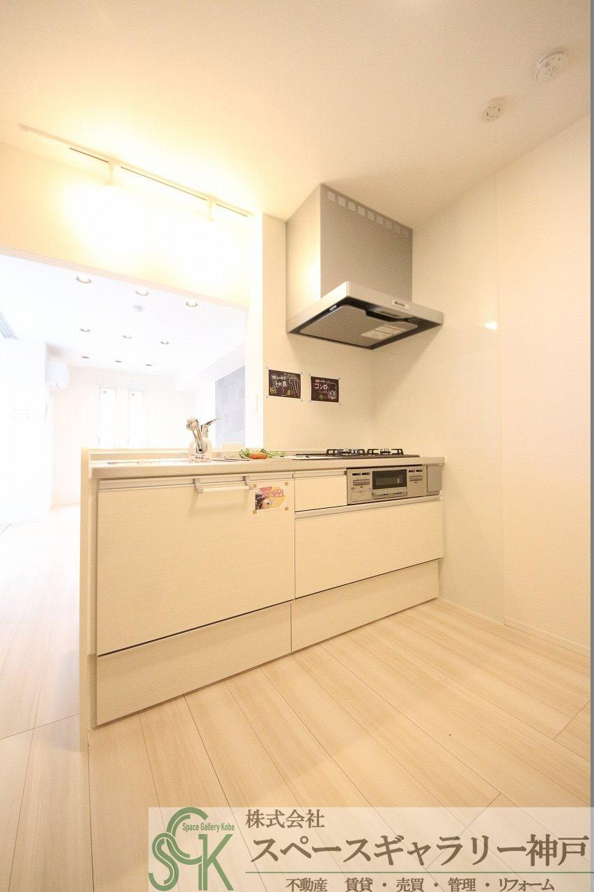 リアン朝霧のキッチン|※お部屋により仕様が異なる場合があります。