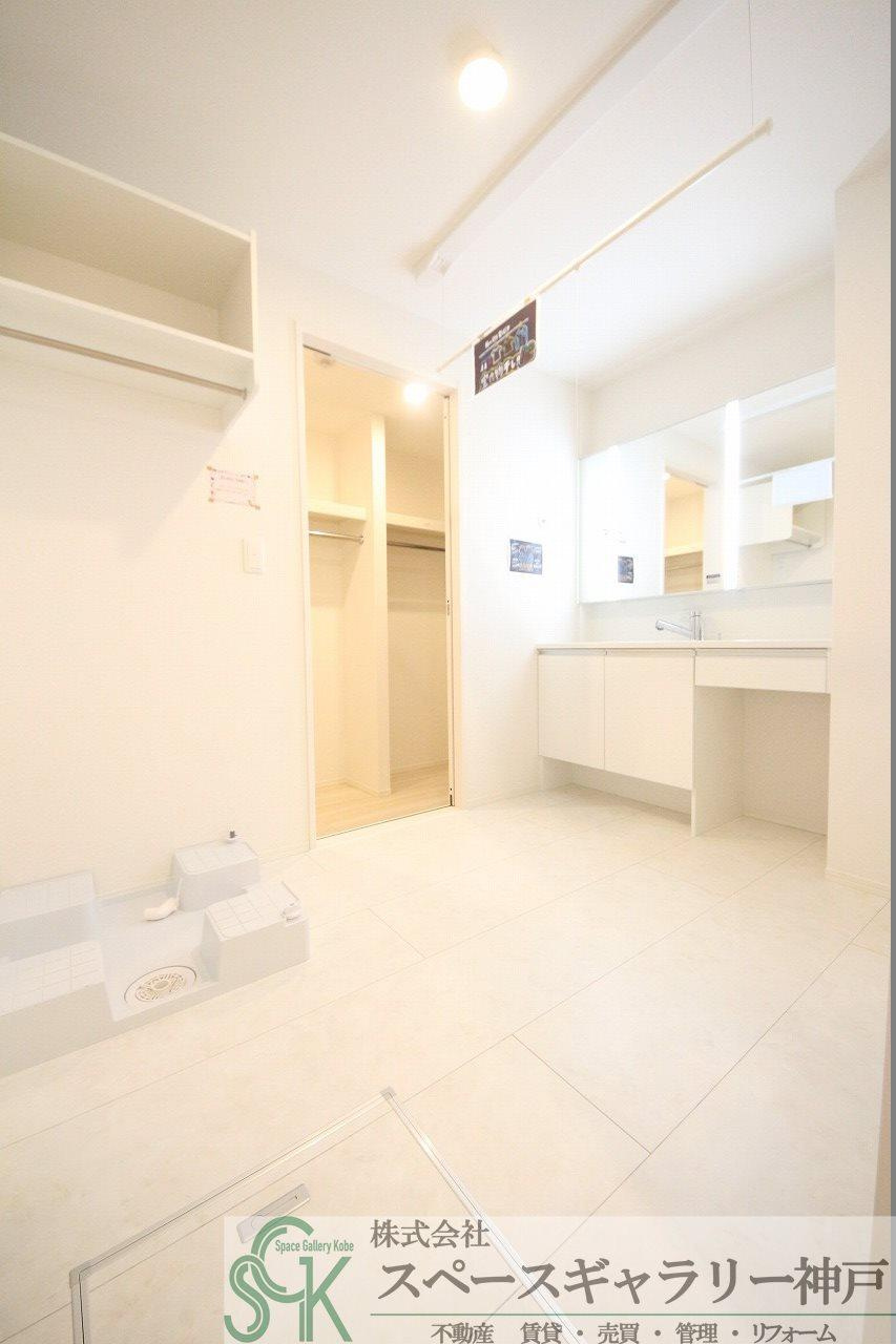 リアン朝霧の洗面所|※お部屋により仕様が異なる場合があります。