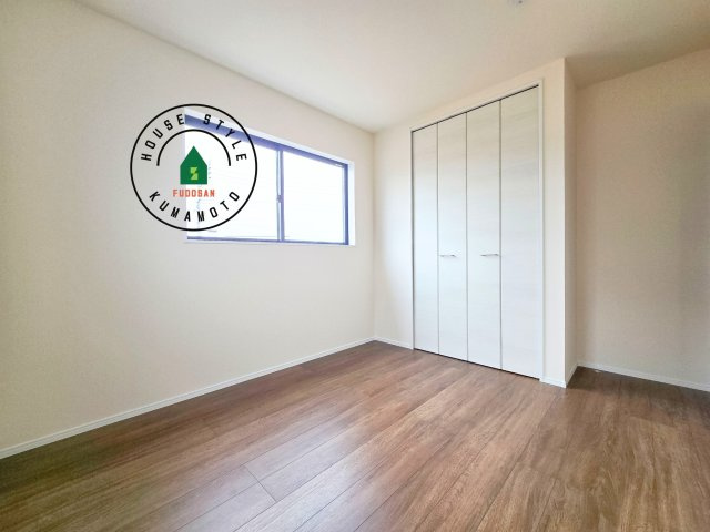 上益城郡益城町広崎第4-2棟(2号棟)の子供部屋|穏やかな光が差し込む室内には、穏やかな時間が流れます。