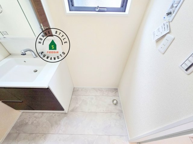 上益城郡益城町広崎第4-2棟(2号棟)のランドリースペース|ランドリースペースとなります。広々して有効的にご使用できます。 