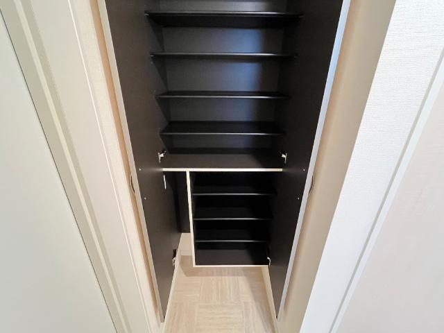 カーネル　ベイスの収納|下駄箱