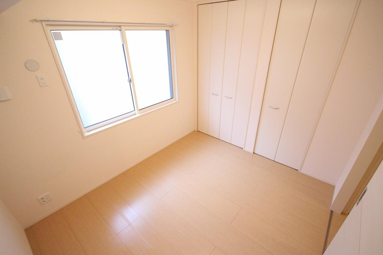 ヴェルヴィルの寝室|※お部屋により仕様が異なる場合があります。