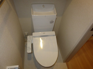 【トイレ】 | エスト出町 | 【エスト出町】202 温水洗浄暖房便座