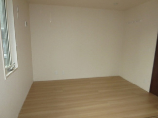 【寝室】 | エスト出町 | 【エスト出町】202 洋室