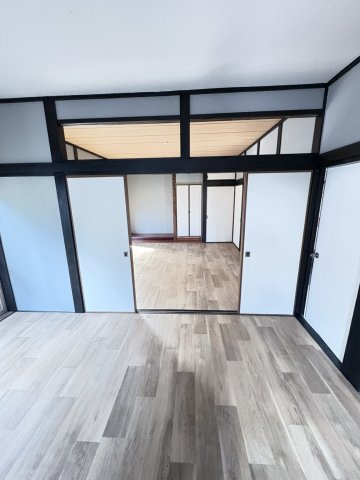 【居間・リビング】