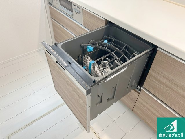 14(土)15(日)現地説明会　堺市南区高倉台　全3邸の設備|食事後の一仕事、食器洗いをボタン一つでお任せできちゃいます！場所を取らないビルトイン式なので、お料理スペースもしっかり確保！