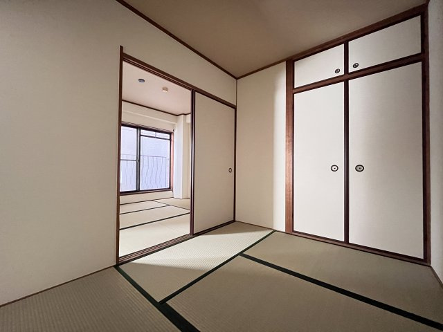 ロイヤルハイツ富士の和室