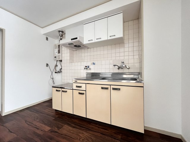 ロイヤルハイツ富士のキッチン