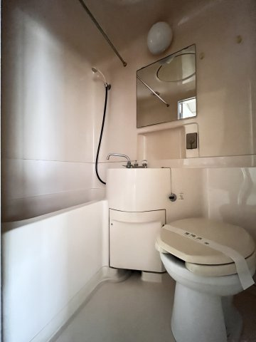 ロイヤルハイツ富士の浴室