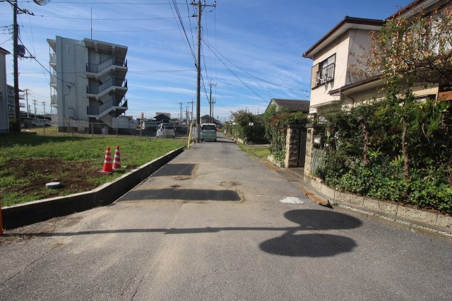 壬生町幸町1丁目の前面道路含む現地写真|北東側道路（2025年10月撮影）