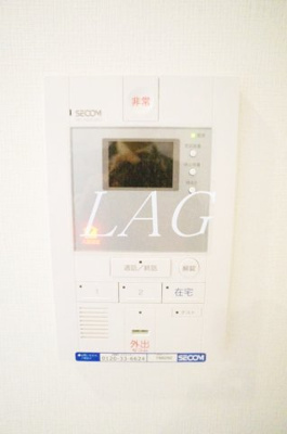 【セキュリティ】 | リブリ・スミレ  | モニター付きインターフォンです。