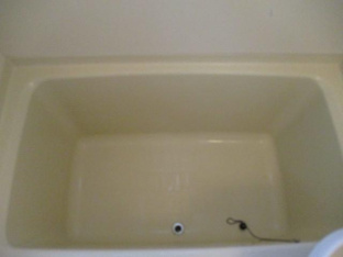 コンパクトで使いやすいお風呂です
