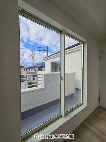 ハートフルタウン宇都宮市今泉町2541番の設備|居室のサッシにはペアガラスを採用しております。高い断熱性による省エネと結露対策に有効です。