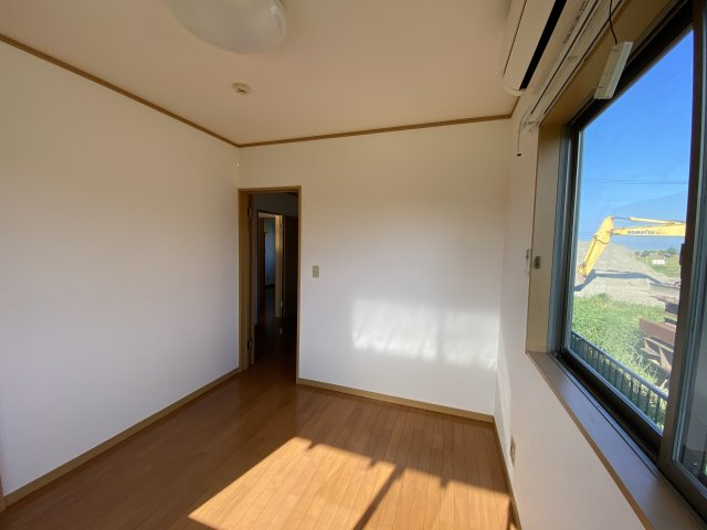 白子町剃金貸家の洋室