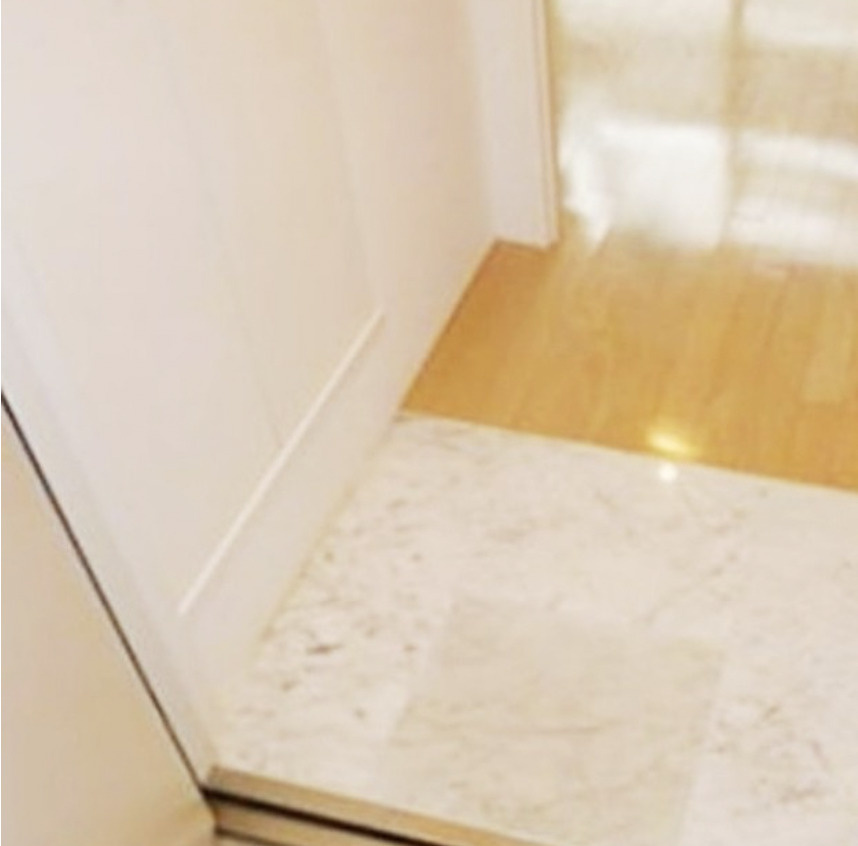 モデュロール渋谷本町の玄関