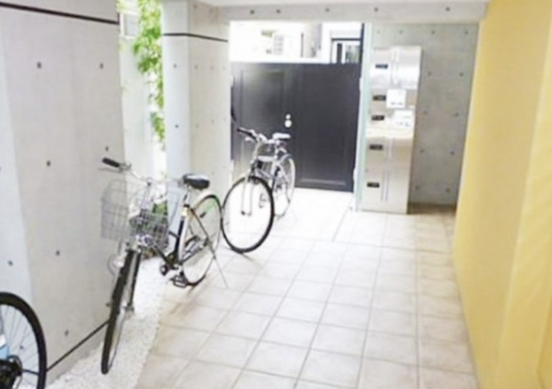 モデュロール渋谷本町のエントランス