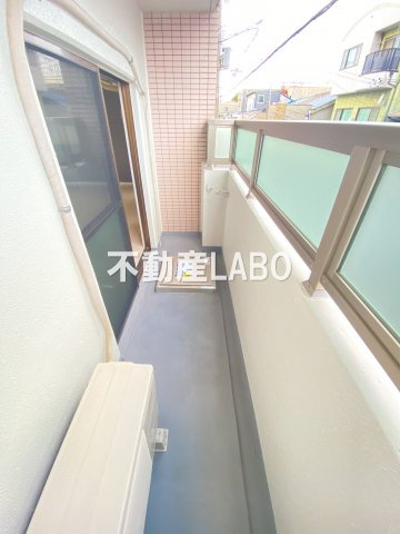 メロディハイム東帝塚山のバルコニー