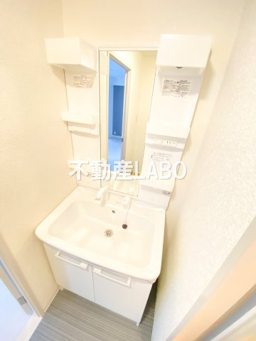 メロディハイム東帝塚山の洗面所