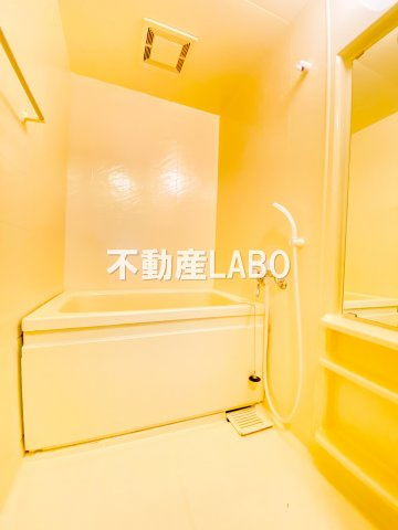 メロディハイム東帝塚山の浴室