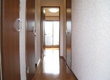 アムールMizeの玄関