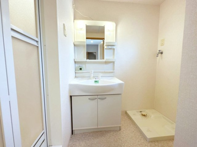 【洗面所】 | グランディパレス Ａ | 洗面所