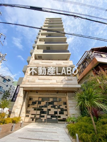 FRONT FIELD TENNOJIの外観