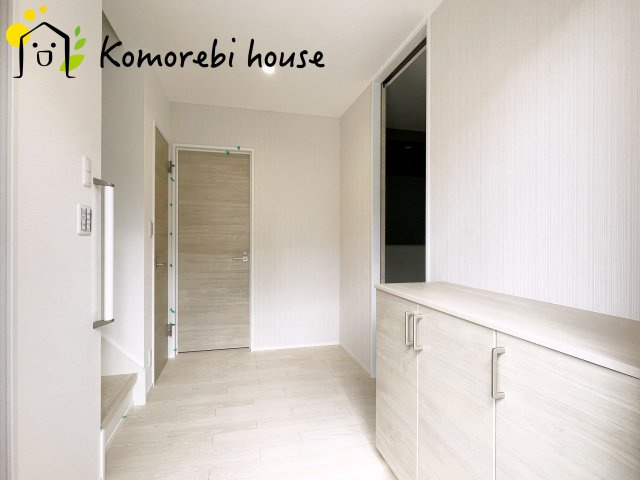 大宮指扇Norths side　新築一戸建て　グリーンガーデン　Cの玄関|シンプルで使いやすい玄関です