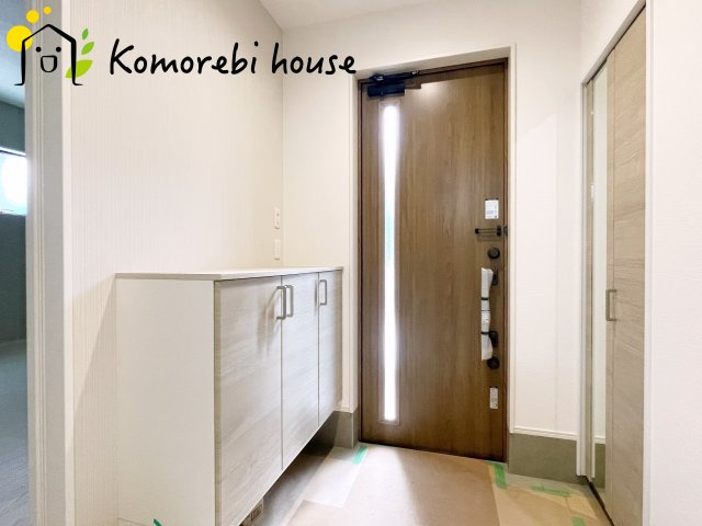 大宮指扇Norths side　新築一戸建て　グリーンガーデン　Cの玄関|きれいな玄関です
