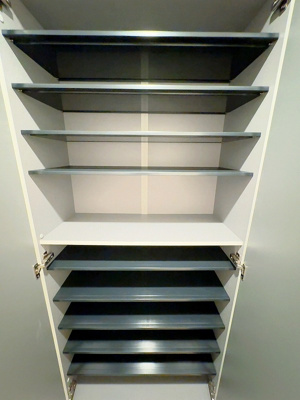 【収納】 | コスモ旗の台 | 収納棚があります