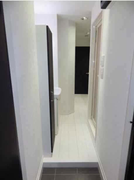 世田谷区世田谷３丁目の賃貸マンションの玄関