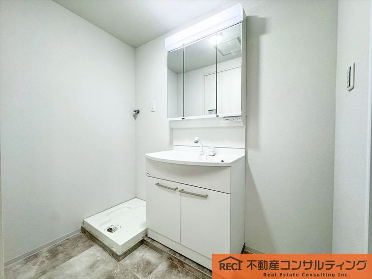 甲南グランドハイム本山の独立洗面台