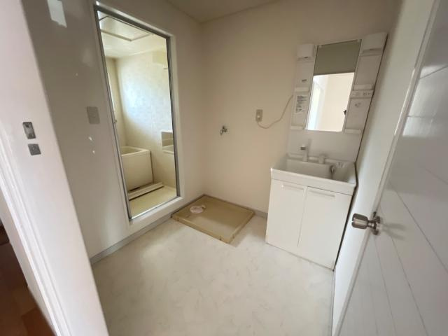 メゾンドジョイフルの洗面所|洗面