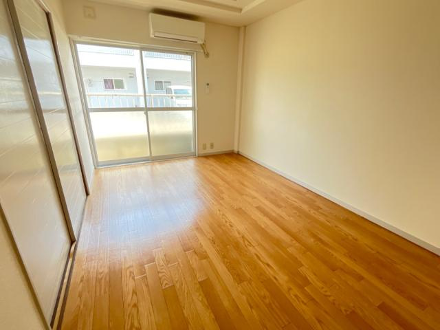 メゾンドジョイフルの内装|洋室