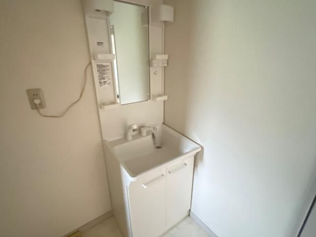 メゾンドジョイフルの洗面所|洗髪洗面化粧台